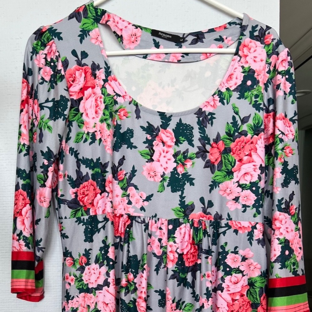 Reborn Tunic with Pockets in Excellent Condition